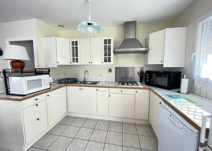 Vakantiehuis Maison Plain-pied Avec Jardin Clos A 300m De La - 4 - Wifi - - Fr-1-231-183 *